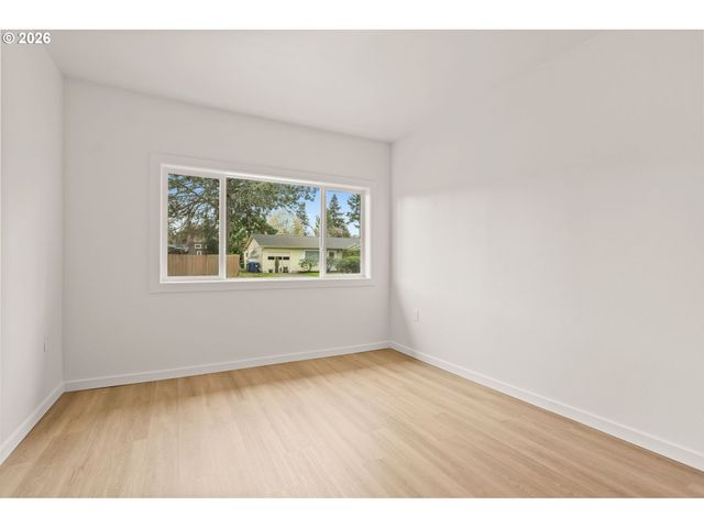 5073 Se RAINBOW Ln, Milwaukie, OR 97222