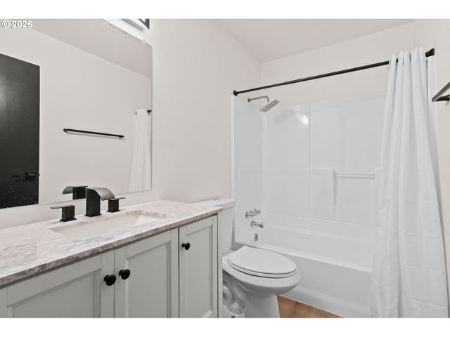 5073 Se RAINBOW Ln, Milwaukie, OR 97222