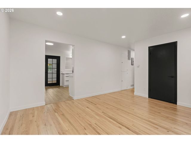 5073 Se RAINBOW Ln, Milwaukie, OR 97222