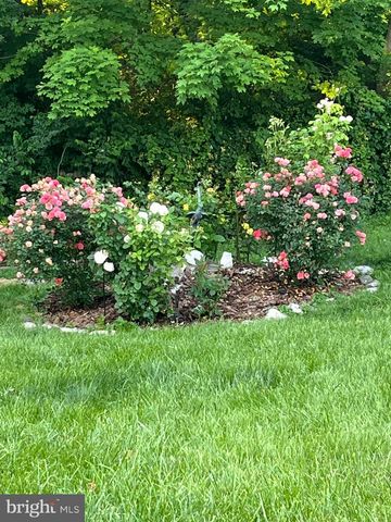 847 RIVENDELL LN, Pottstown, PA 19464