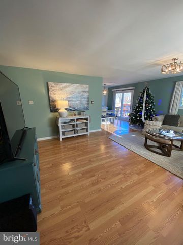 847 RIVENDELL LN, Pottstown, PA 19464