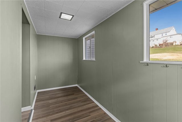 24 Adams St, Cokeburg, PA 15324