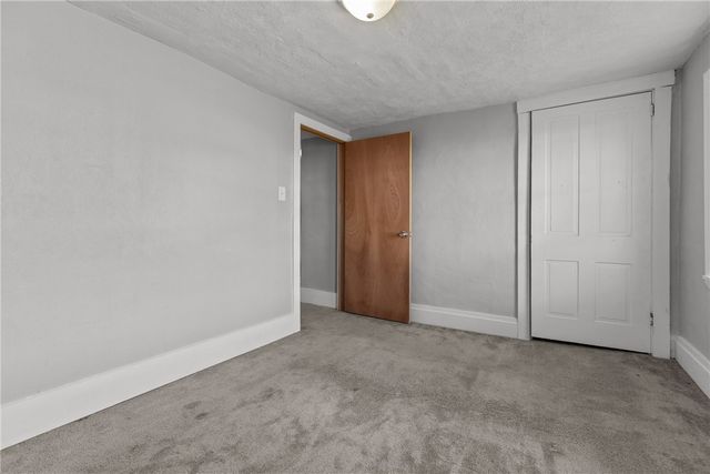 24 Adams St, Cokeburg, PA 15324