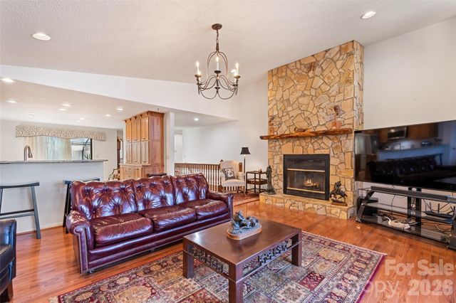 831 Forest Run Road, Whittier, NC 28789