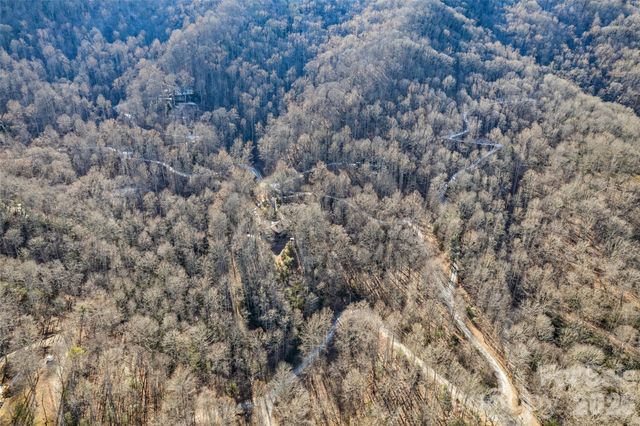 831 Forest Run Road, Whittier, NC 28789