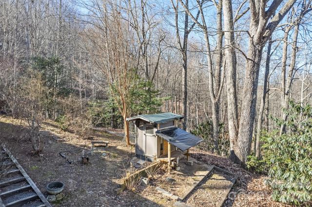 831 Forest Run Road, Whittier, NC 28789