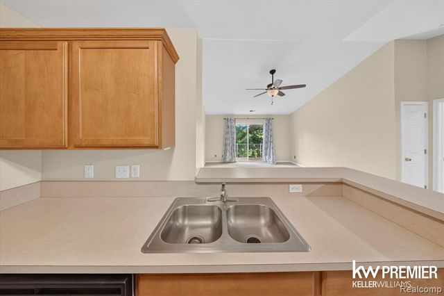1081 Addington Lane, Ann Arbor, MI 48108