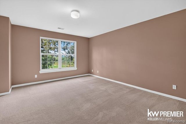 1081 Addington Lane, Ann Arbor, MI 48108