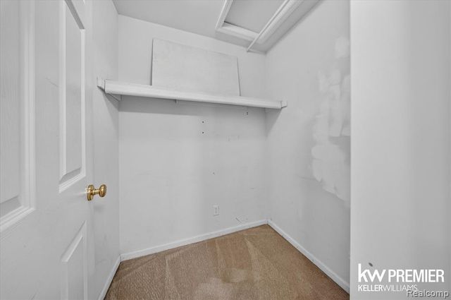 1081 Addington Lane, Ann Arbor, MI 48108