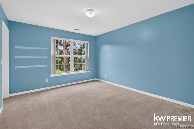 1081 Addington Lane, Ann Arbor, MI 48108