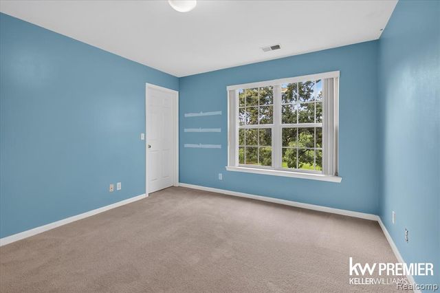 1081 Addington Lane, Ann Arbor, MI 48108