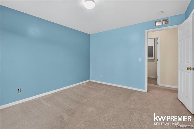 1081 Addington Lane, Ann Arbor, MI 48108