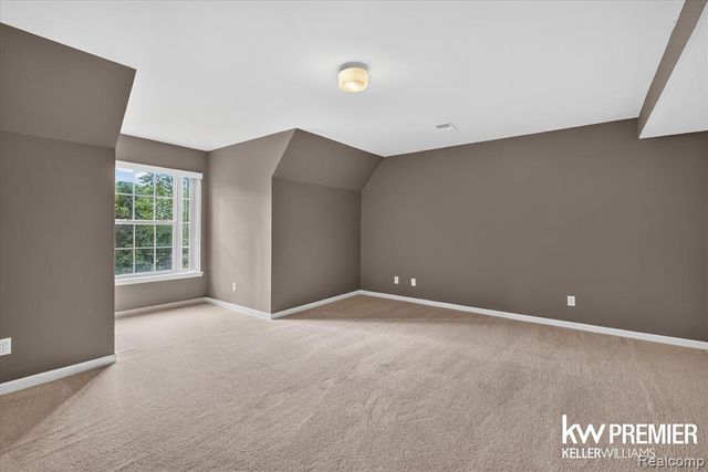 1081 Addington Lane, Ann Arbor, MI 48108