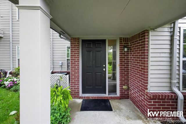 1081 Addington Lane, Ann Arbor, MI 48108