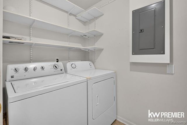 1081 Addington Lane, Ann Arbor, MI 48108