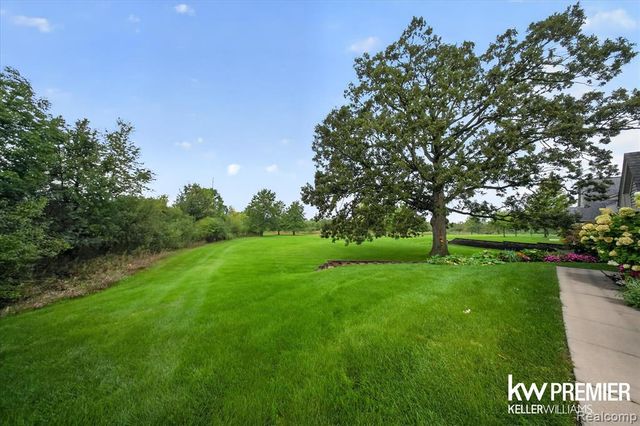 1081 Addington Lane, Ann Arbor, MI 48108