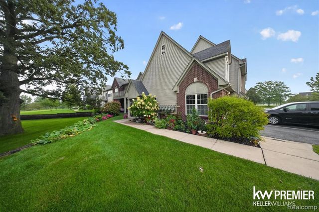 1081 Addington Lane, Ann Arbor, MI 48108