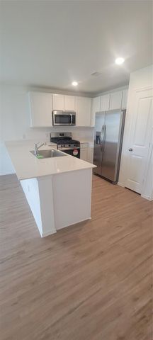 2226 Still Bend Lane, League City, TX 77573