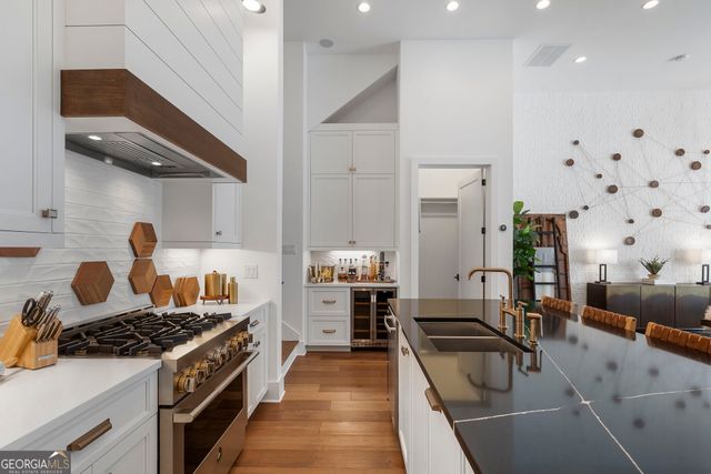 6740 AVIS WALK Avis Walk, Alpharetta, GA 30005