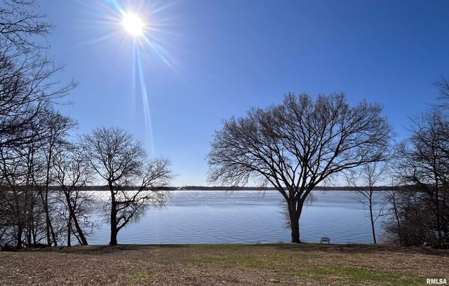 2606 W LAKE SHORE Drive, Springfield, IL 62712