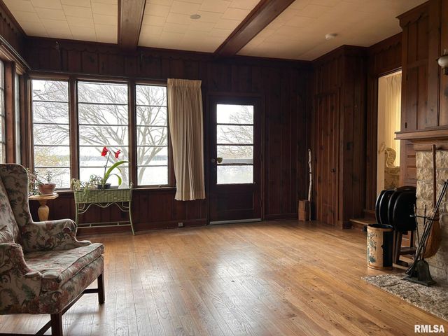 2606 W LAKE SHORE Drive, Springfield, IL 62712