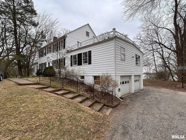 2606 W LAKE SHORE Drive, Springfield, IL 62712