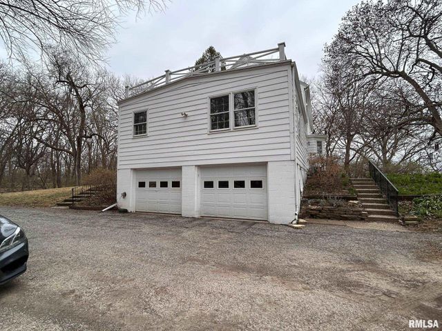 2606 W LAKE SHORE Drive, Springfield, IL 62712