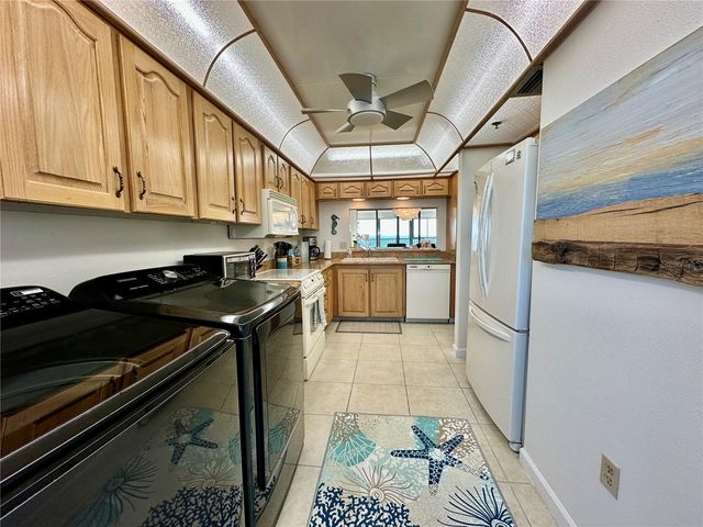 15462 GULF BOULEVARD 501, Madeira Beach, FL 33708