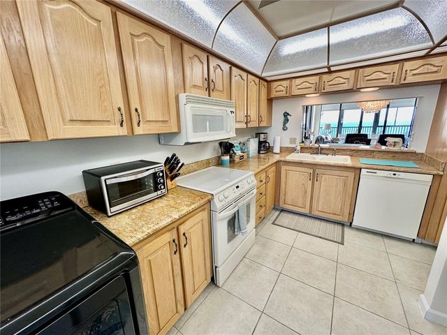 15462 GULF BOULEVARD 501, Madeira Beach, FL 33708
