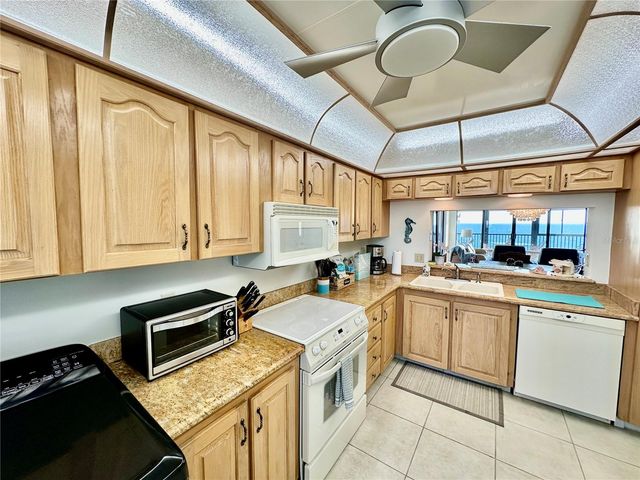 15462 GULF BOULEVARD 501, Madeira Beach, FL 33708