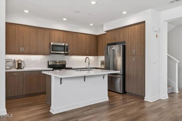 5680 Surfrider Way 101, Goleta, CA 93117