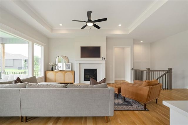 9037 Mesquite Street, Shawnee, KS 66227