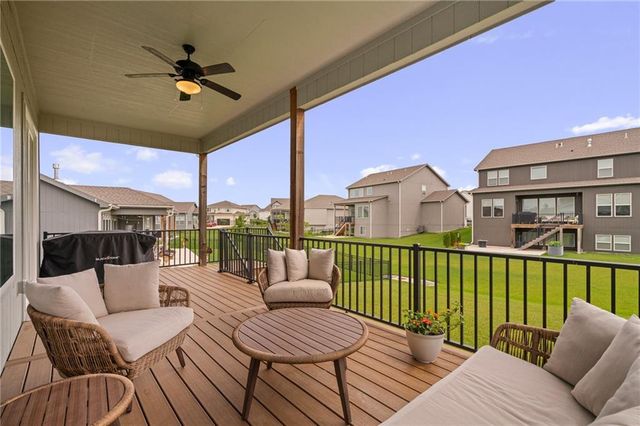 9037 Mesquite Street, Shawnee, KS 66227