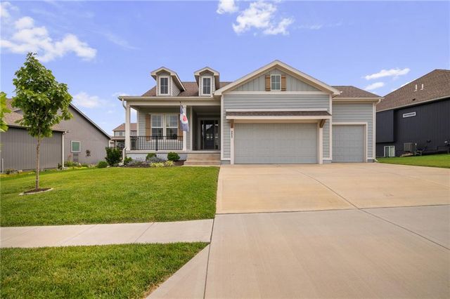 9037 Mesquite Street, Shawnee, KS 66227
