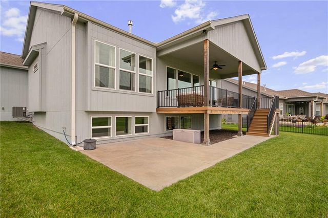 9037 Mesquite Street, Shawnee, KS 66227