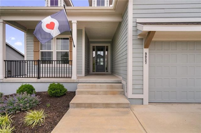 9037 Mesquite Street, Shawnee, KS 66227
