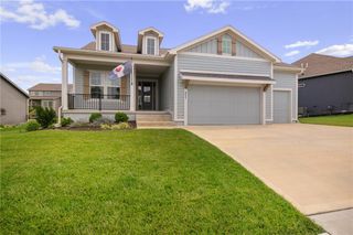 9037 Mesquite Street, Shawnee, KS 66227