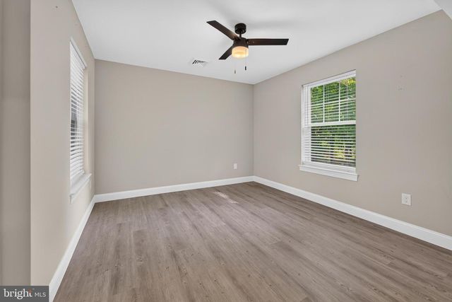 62 HIGGINS AVE, Clementon, NJ 08021