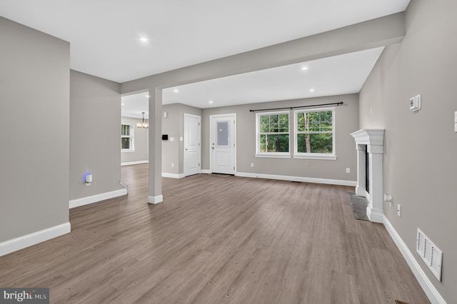 62 HIGGINS AVE, Clementon, NJ 08021