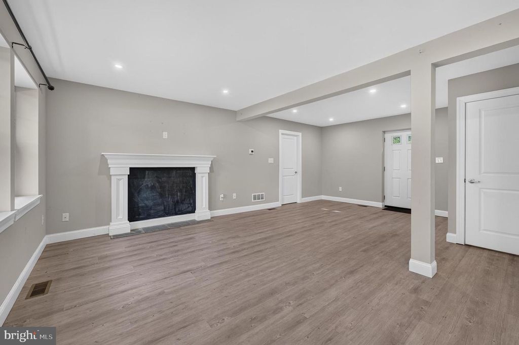 62 HIGGINS AVE, CLEMENTON, NJ 08021 — photo 2