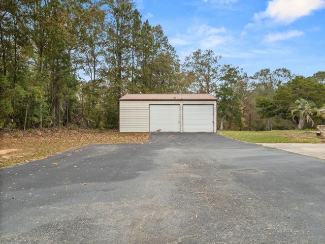754 Browns Ln, Leesville, LA 71446