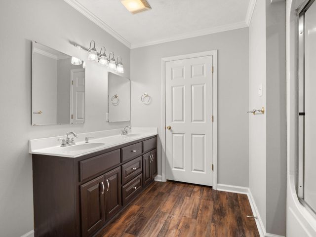 754 Browns Ln, Leesville, LA 71446