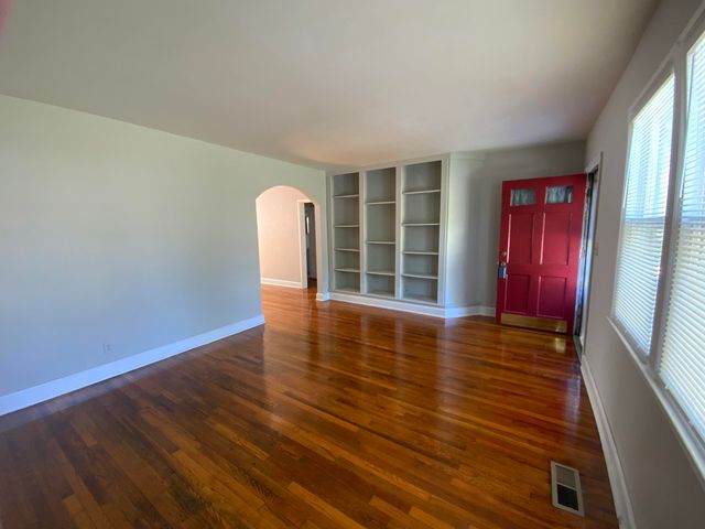 216 Sequoia Drive, Chattanooga, TN 37411