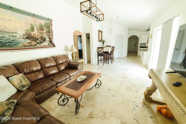 458 Beauregard Avenue NE, Palm Bay, FL 32907