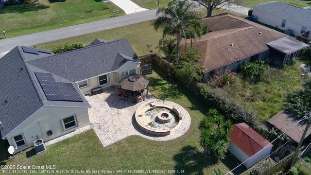 458 Beauregard Avenue NE, Palm Bay, FL 32907