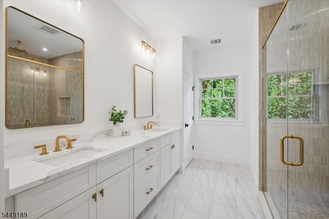169 Watchung Ave, Chatham Boro, NJ 07928