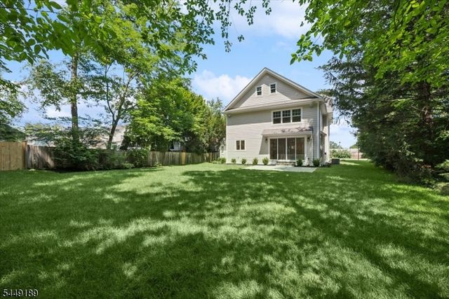 169 Watchung Ave, Chatham Boro, NJ 07928
