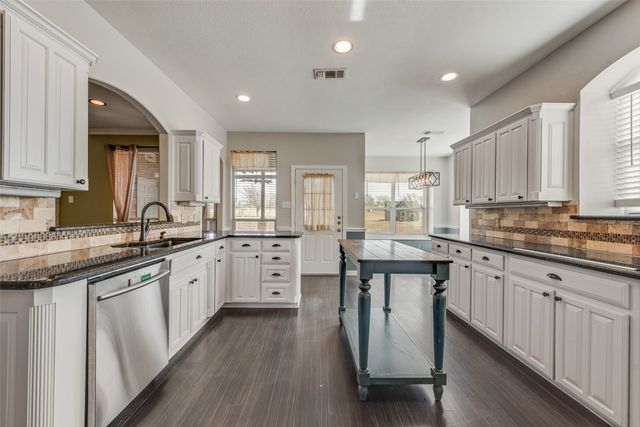 14000 Northwest Court, Haslet, TX 76052