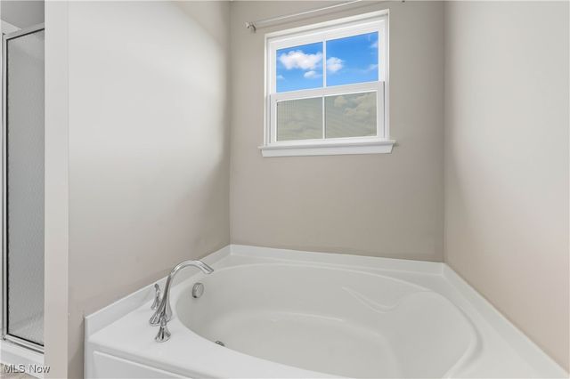 6456 Horseshoe Avenue NE, Canton, OH 44721