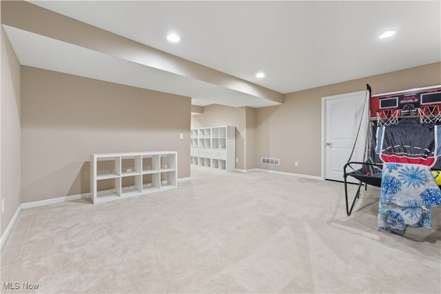 6456 Horseshoe Avenue NE, Canton, OH 44721